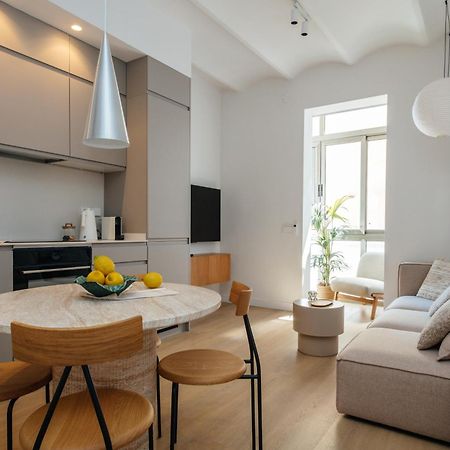 Newly Renovated Stylish Eixample - Great Location Barcelona Exterior foto